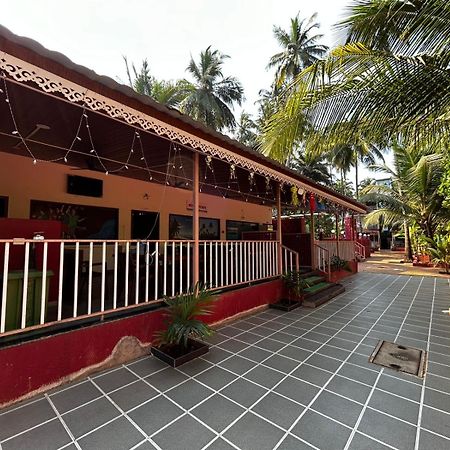 Srushti Sea Villa Resort Diveāgar Buitenkant foto