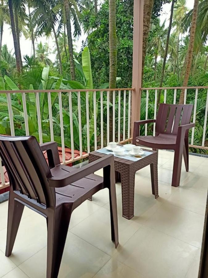 Srushti Sea Villa Resort Diveāgar Buitenkant foto