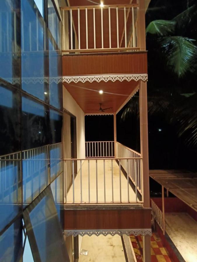 Srushti Sea Villa Resort Diveāgar Buitenkant foto